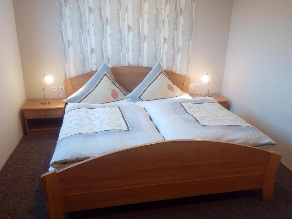 Hotel Zum Schleicher Kuckuck Екстер'єр фото